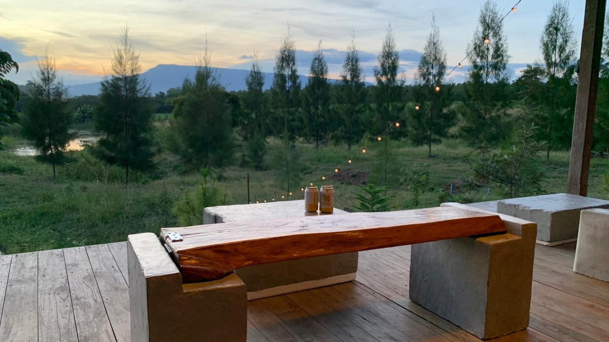 ฟาร์มแกะภูกระดึง Waraporn Valley Ban Nong Tum Kültér fotó